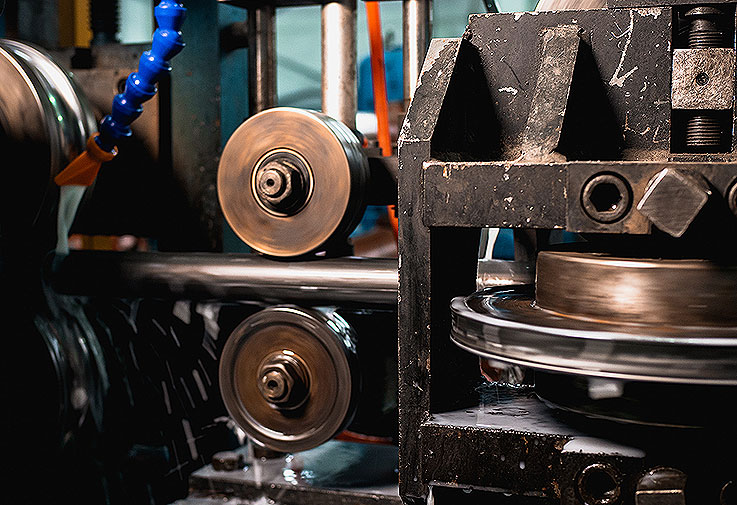 Работа станка трубопрокатной продукции HG127