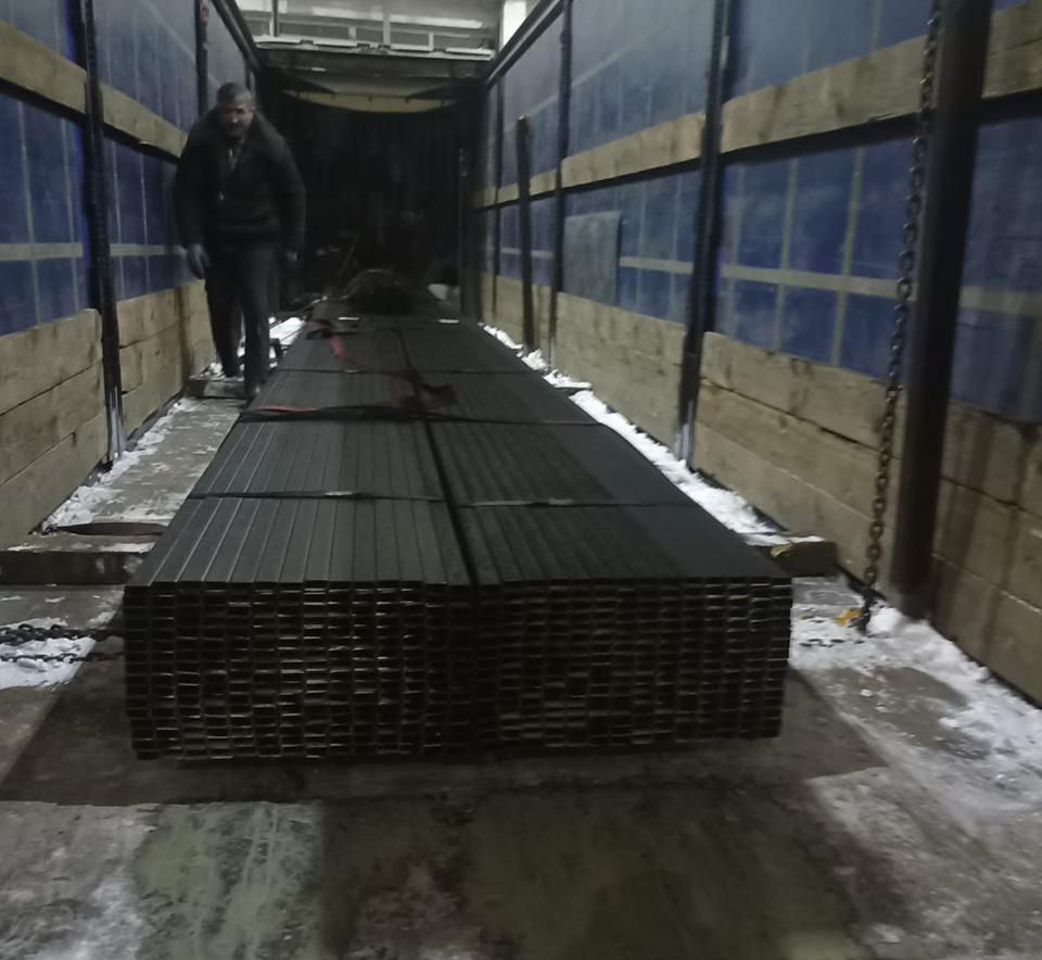 Погрузка готовой продукции с производства ООО «БТЗ» - Фотография 3